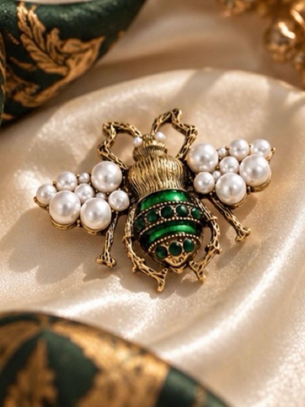 Antique Emerald Pearl Beetle Brooch with Baroque Elegance